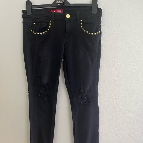 26-Brand new with tags jeans - Picture 2 of 2